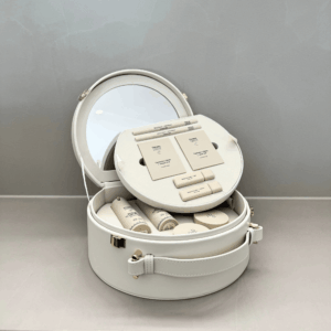 Kuferek Color Care z kosmetykami